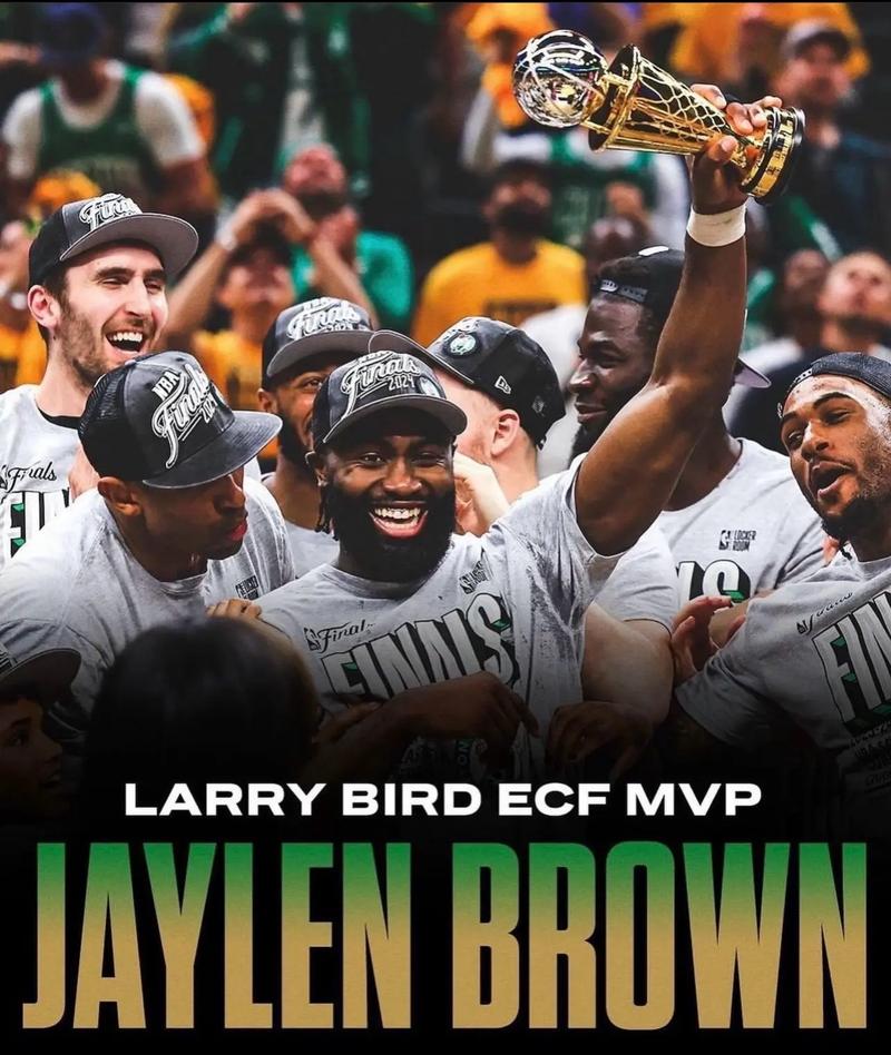 罗马最稳一环还是他，托蒂盛赞门将斯维拉尔，你让其他人怎么混（托蒂力挺斯维拉尔：罗马最稳固的最后一环，让队友无从争锋）