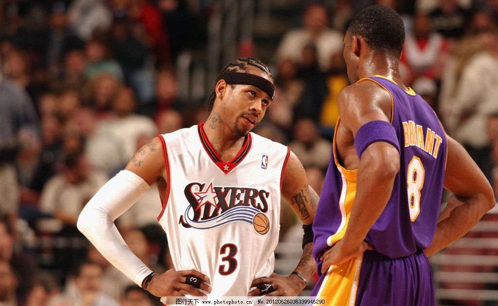 C罗：曼联的复兴必须要指望一群聪明人，就像多年前一样（C罗：曼联想重回巅峰，必须倚仗一群聪明人，如同当年）